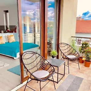 Sunny Deluxe Apt. & Terrace Apartment Budapest